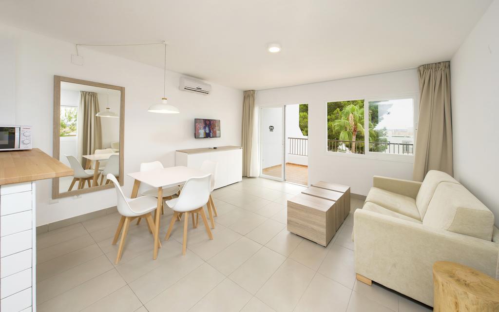 Apartamentos Vibra Riviera San Antonio Abad Exterior foto
