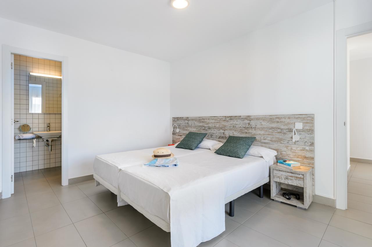 Apartamentos Vibra Riviera San Antonio Abad Exterior foto